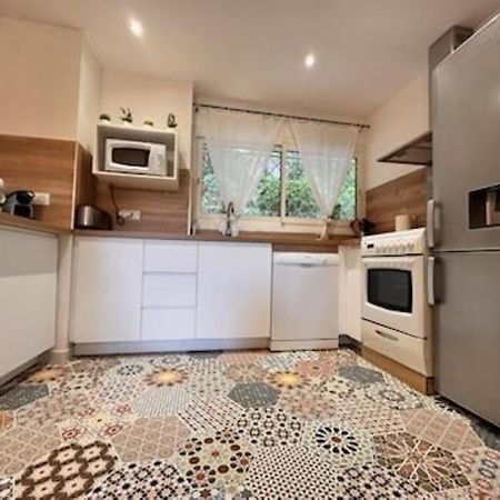 Appartement Avec Jardin Cassis Bagian luar foto
