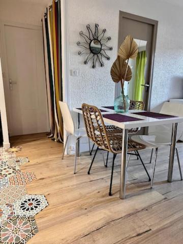 Appartement Avec Jardin Cassis Bagian luar foto