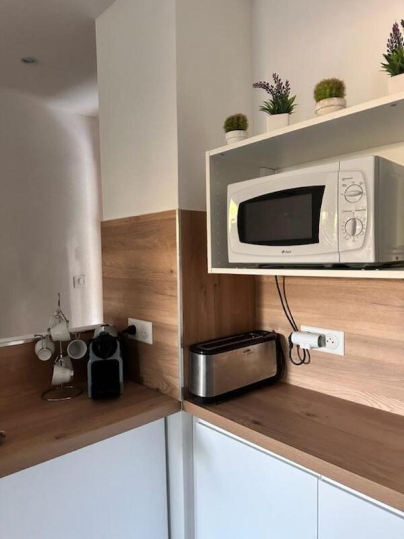 Appartement Avec Jardin Cassis Bagian luar foto